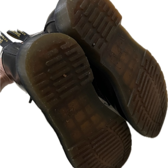 Dr Martens Women’s 1460 Smooth Leather Boots - Picture 10 of 10